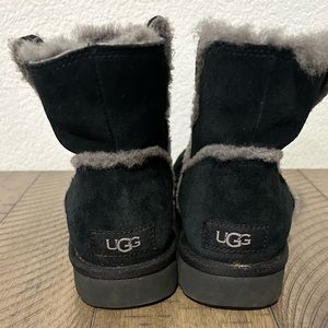 Ugg classic mini spill sesam womens boot size 7 black
